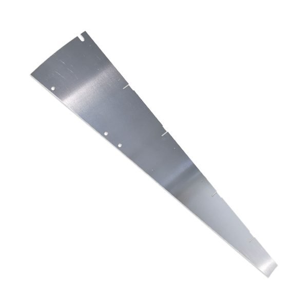 Seitliches Windleitblech aus Aluminium zur Stabilisierung und Windableitung für unsere FlatFlex Flachdach-Aufständerung