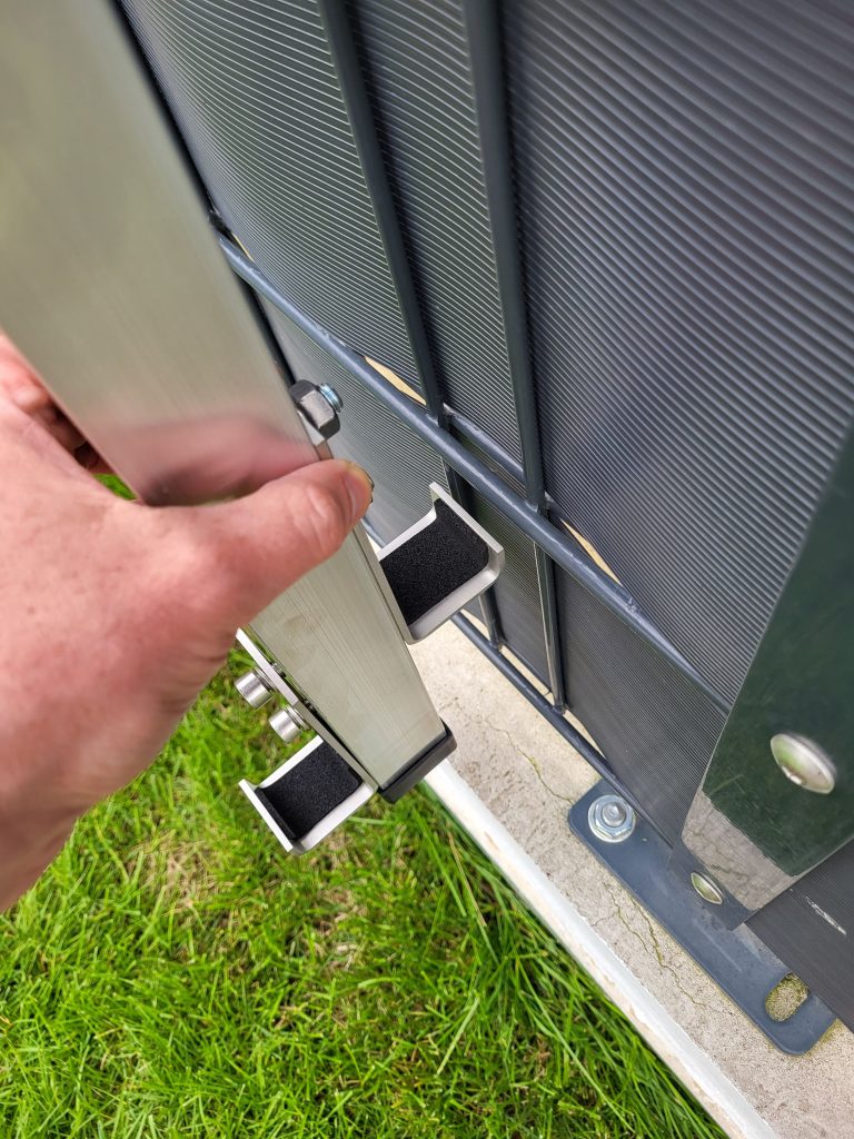 Balkonkraftwerk Halterung für Balkon und Zaun - Set für 1 PV Modul