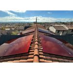 Dachmontage der FuturaSun Silk® Nova Rote PV-Module