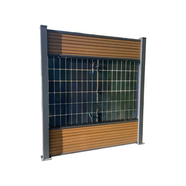 Rückseite FlexPVence Solarzaun Zaunfeld in Teak mit Eckpfosten
